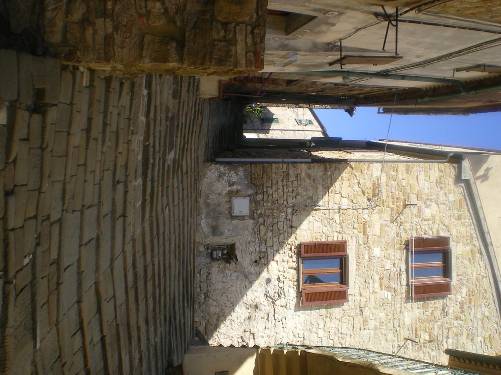 La Ruga Fiorita Apartment Monteverdi Marittimo Luaran gambar